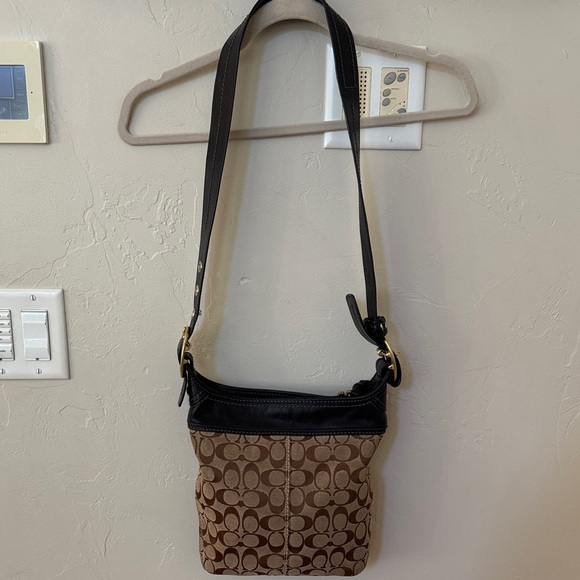 Coach and Four Black and Tan Crossbody Bag - Picture 1 of 5